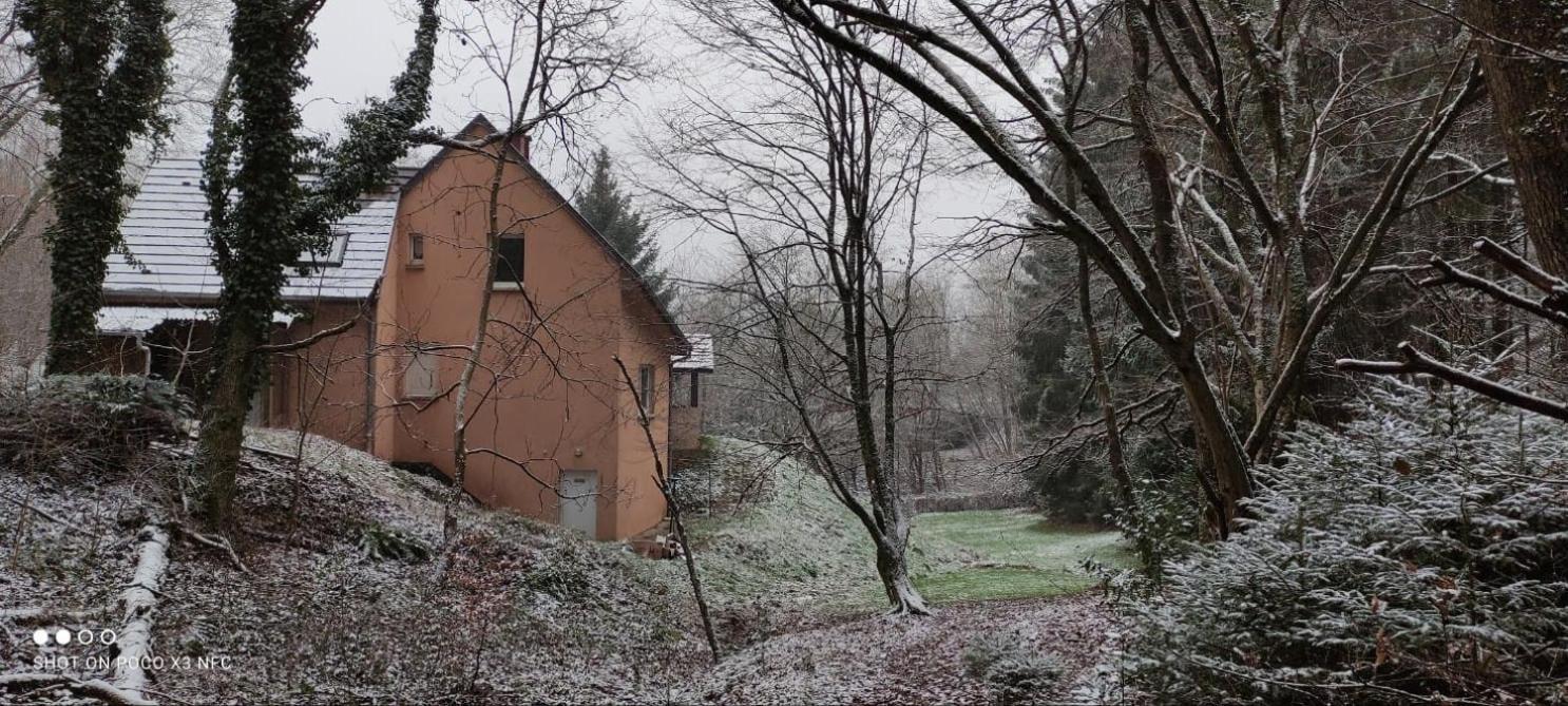 La Fontaine Aux Enfants - Gr5 - Chambre Avec Sdb Privee Abreschviller Buitenkant foto